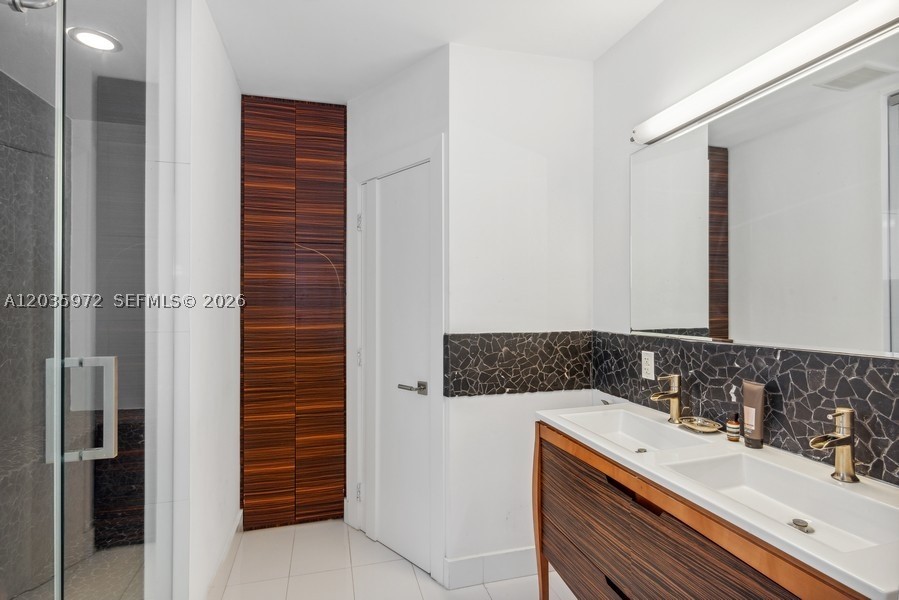 BEVERLY GARDENS - Residential Lease