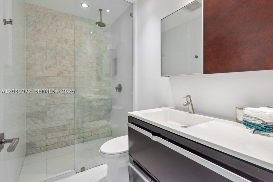 BEVERLY GARDENS - Residential Lease