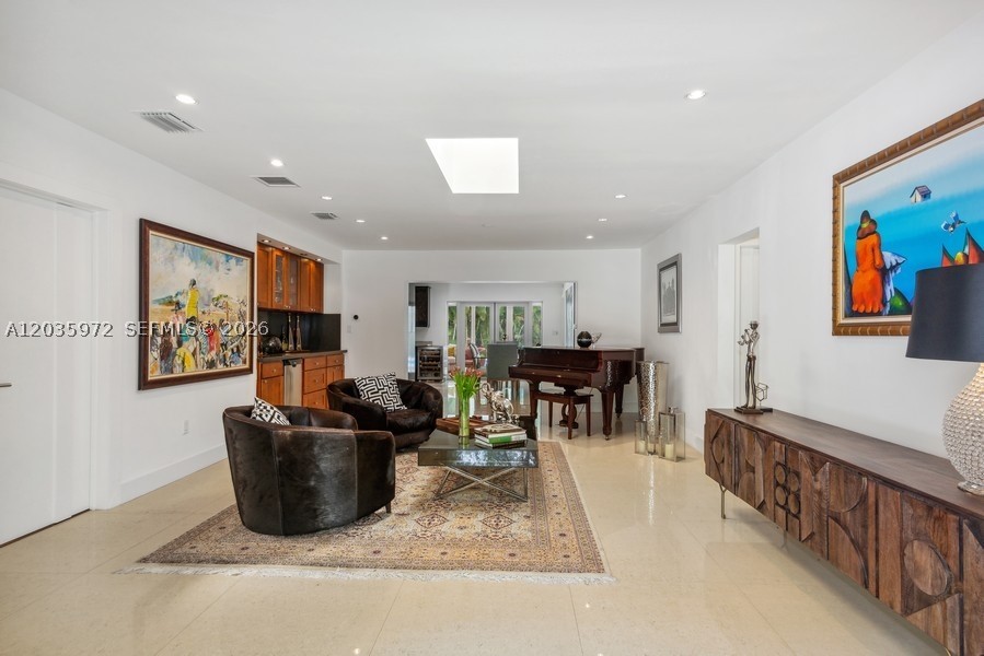 BEVERLY GARDENS - Residential Lease