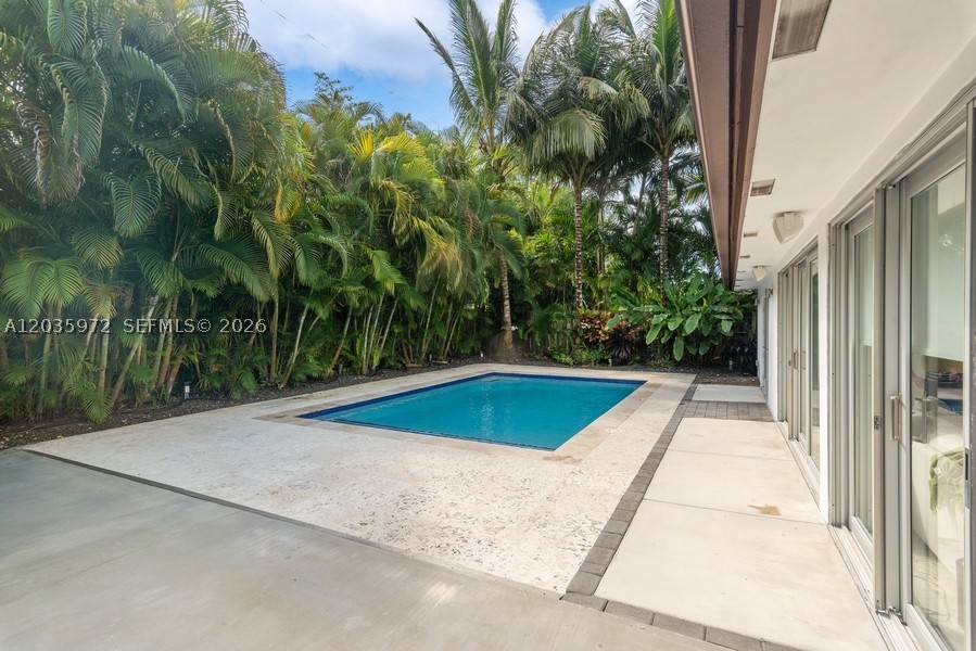 BEVERLY GARDENS - Residential Lease
