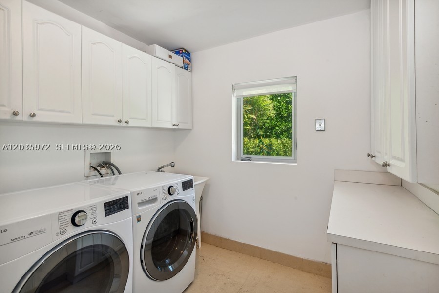 BEVERLY GARDENS - Residential Lease