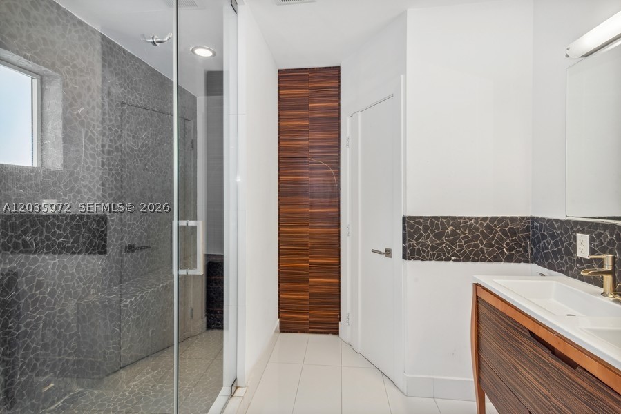 BEVERLY GARDENS - Residential Lease