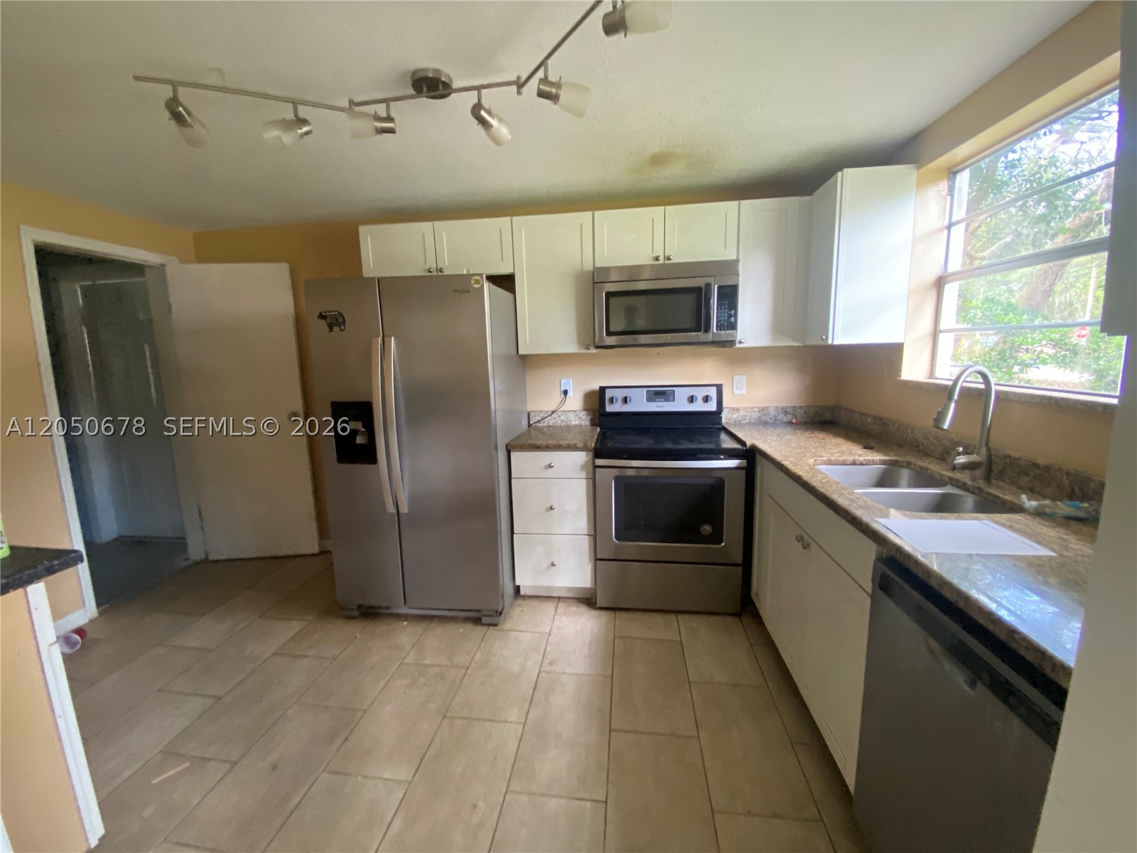 CAMELLIA PARK - Residential