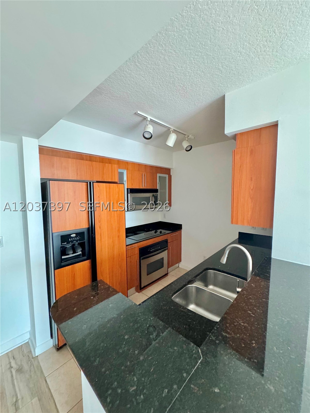 Beautiful unit at One Miami. Large balcony the size of a patio with direct access to the recently renovated pool. This 1-bedroom, 1-Bath. Enjoy a full-service building with resort-style amenities. Hot Tub, Business center, Club lounge, 24-hour security, valet parking, and on site convenience store. A 5-minute walk from Bayfront Park, Whole Foods Market, and many shopping and dining options.