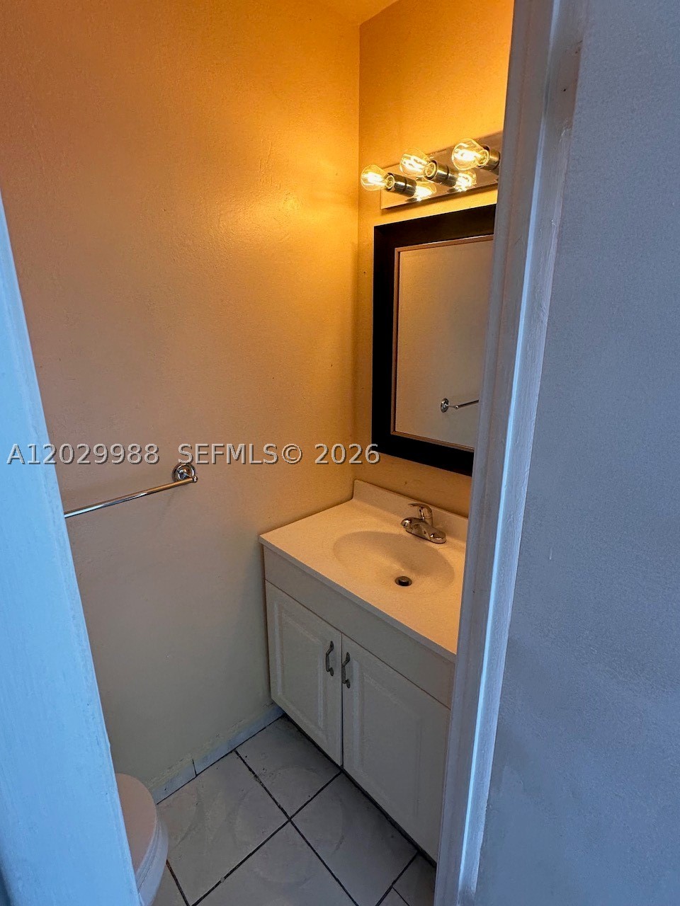 SUNRISE TOWNE PREFERRED 4 - Residential Lease