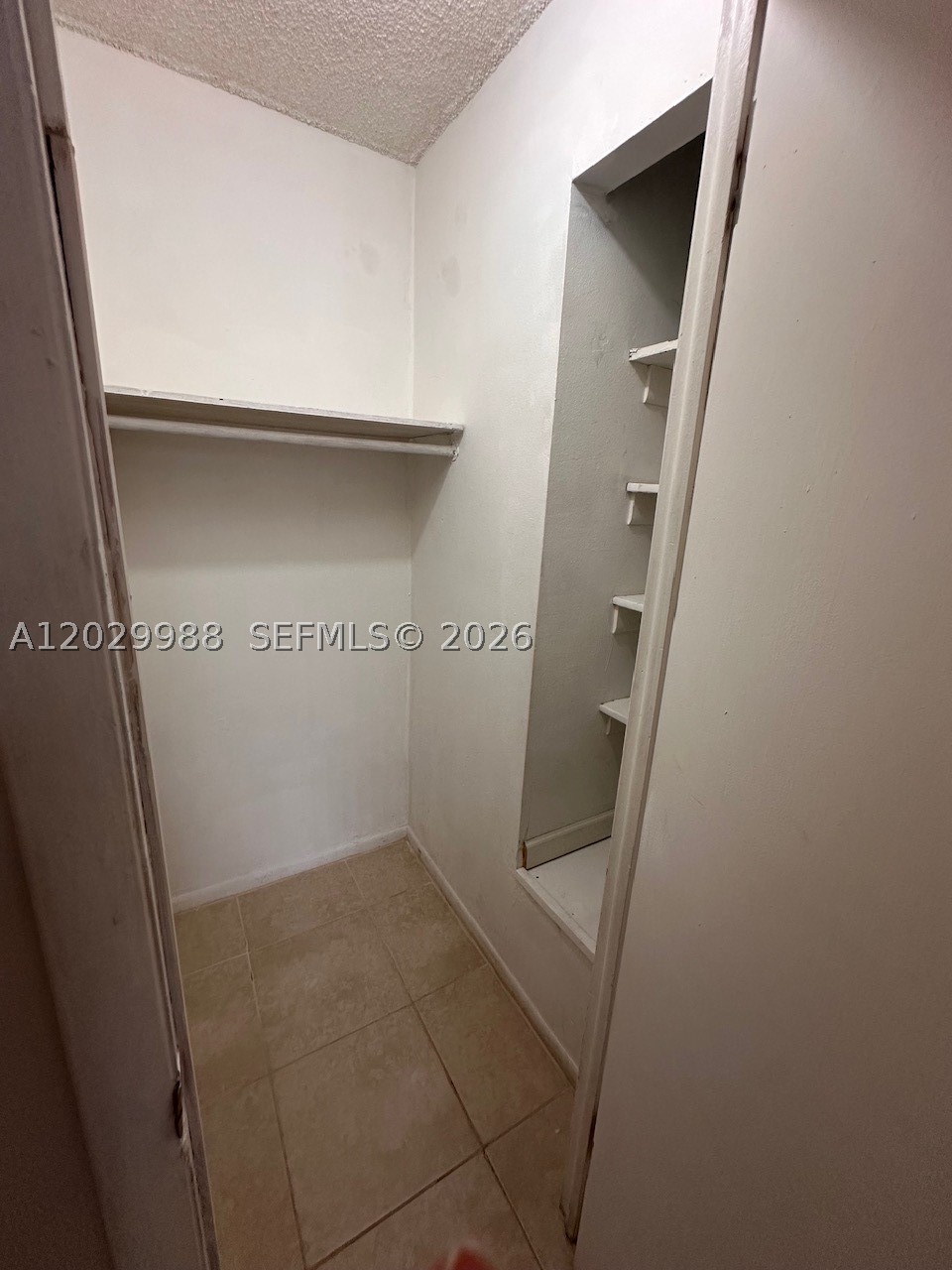 SUNRISE TOWNE PREFERRED 4 - Residential Lease