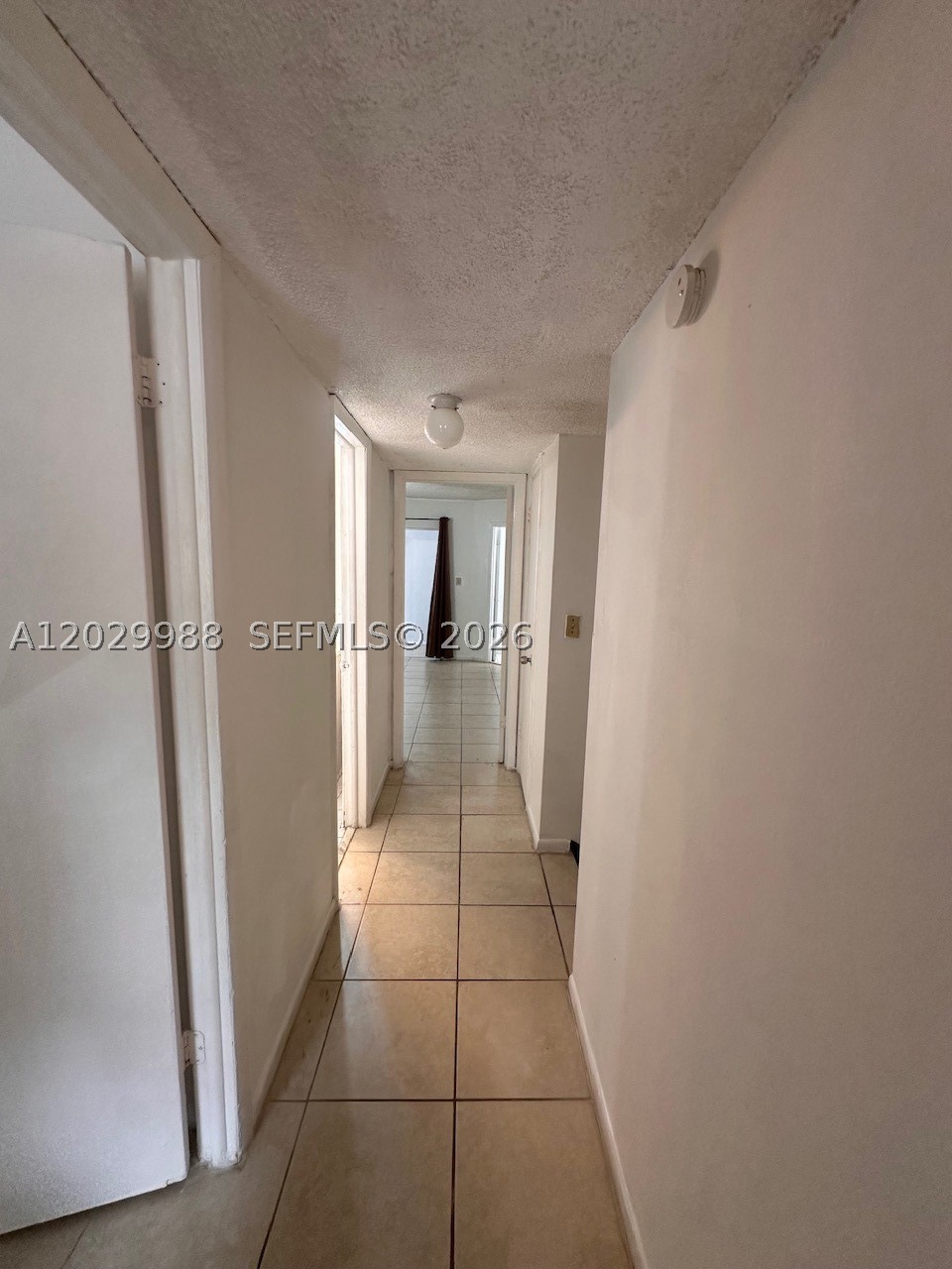 SUNRISE TOWNE PREFERRED 4 - Residential Lease