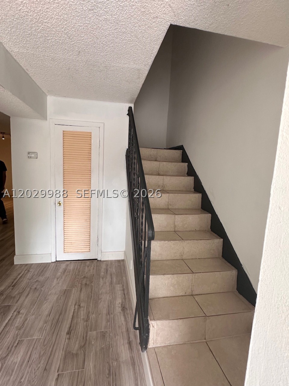 SUNRISE TOWNE PREFERRED 4 - Residential Lease