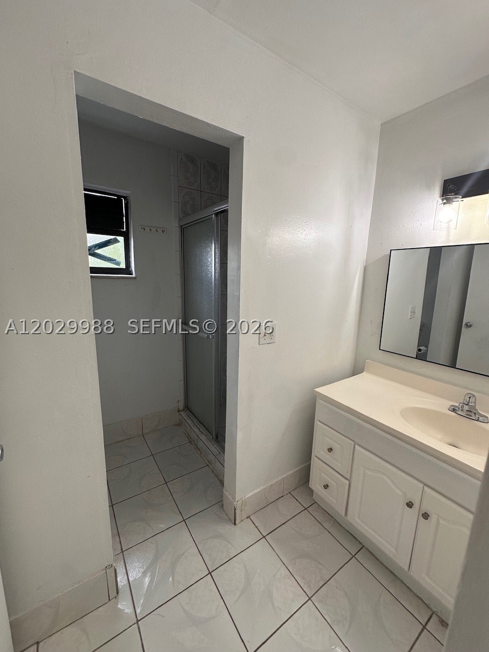 SUNRISE TOWNE PREFERRED 4 - Residential Lease