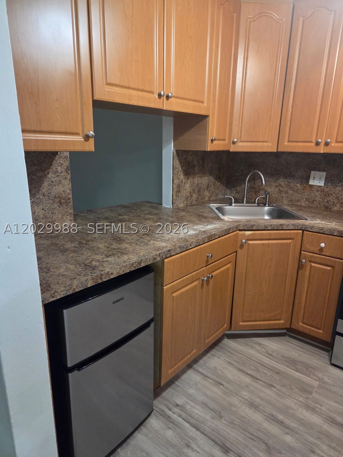 SUNRISE TOWNE PREFERRED 4 - Residential Lease