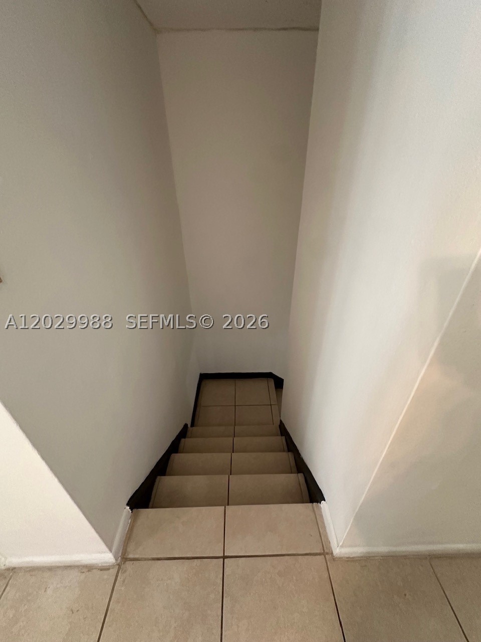 SUNRISE TOWNE PREFERRED 4 - Residential Lease