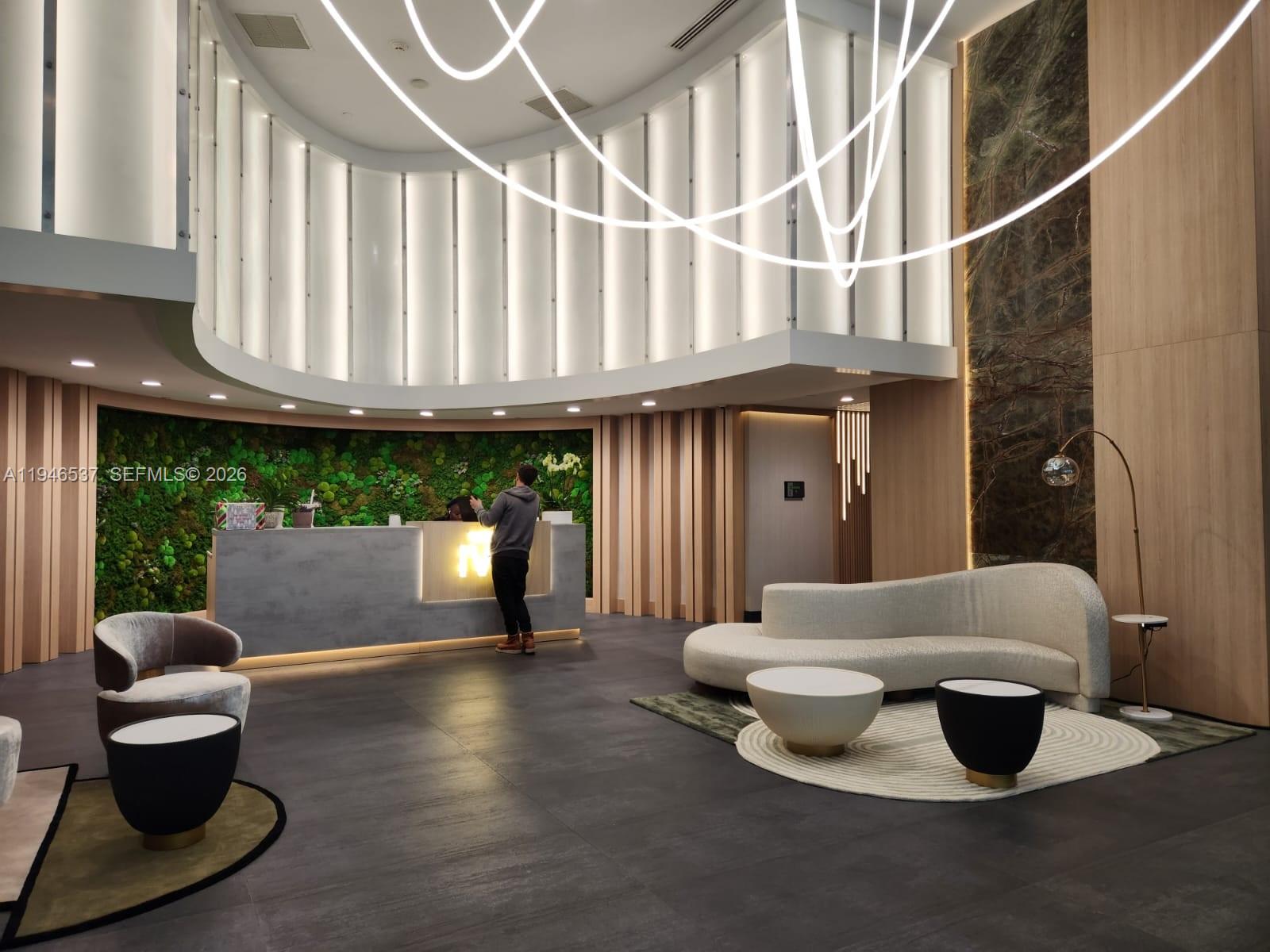 IVY CONDO - Residential