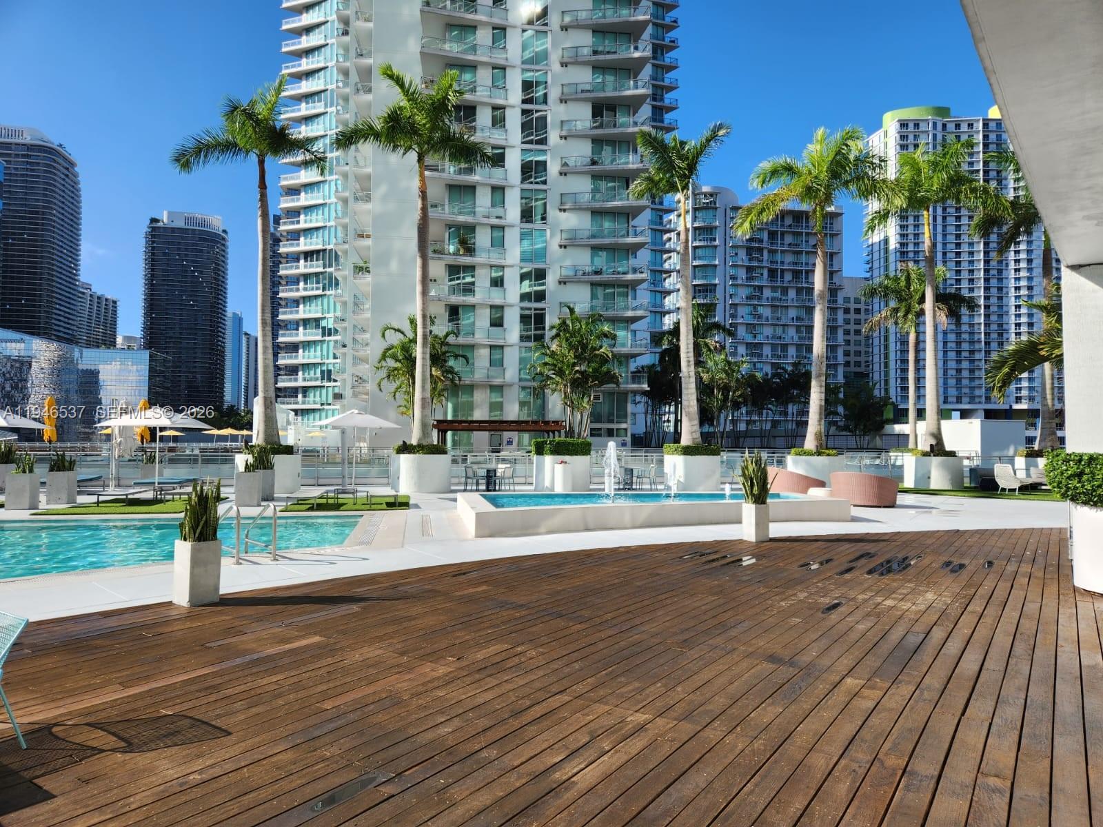 IVY CONDO - Residential