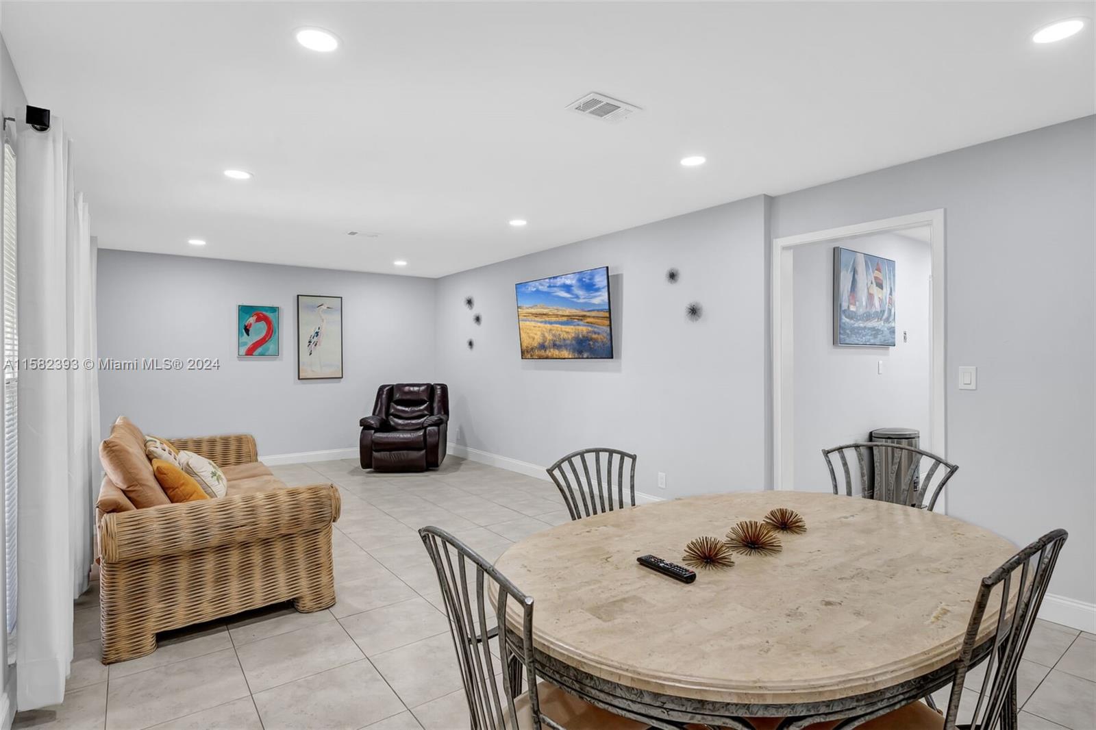 CORAL RIDGE ADD - Residential Lease