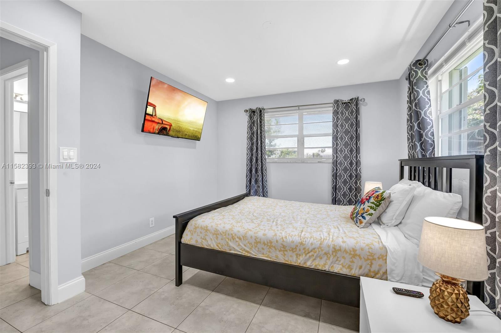 CORAL RIDGE ADD - Residential Lease