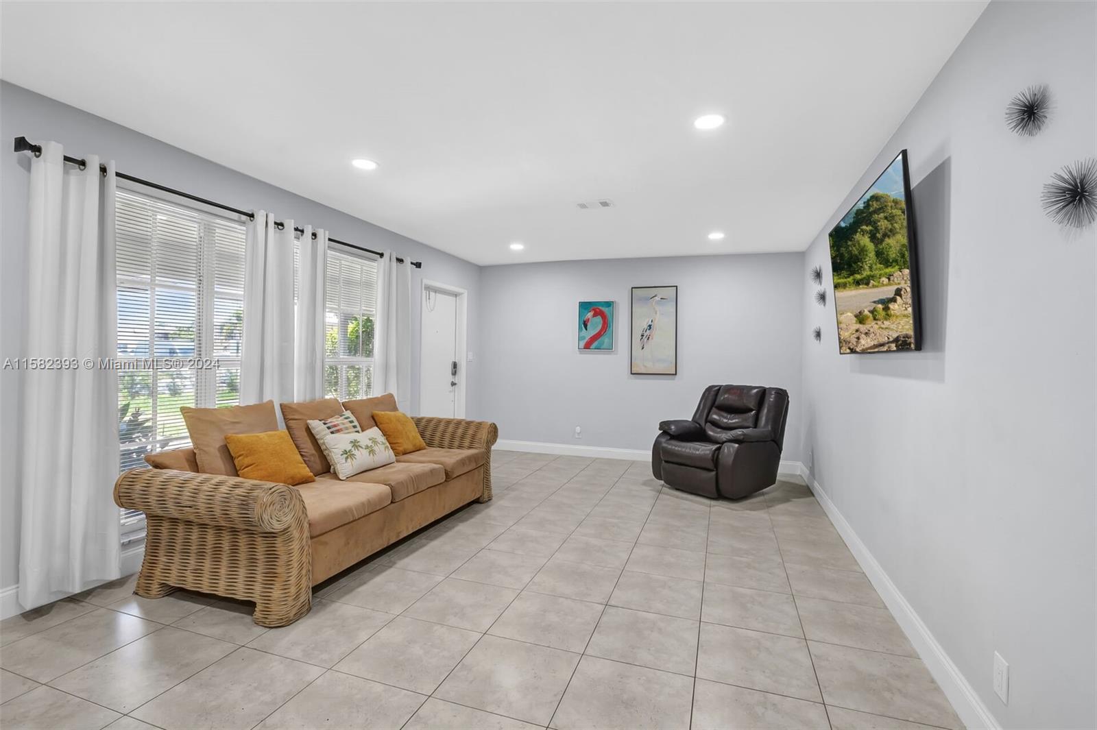 CORAL RIDGE ADD - Residential Lease