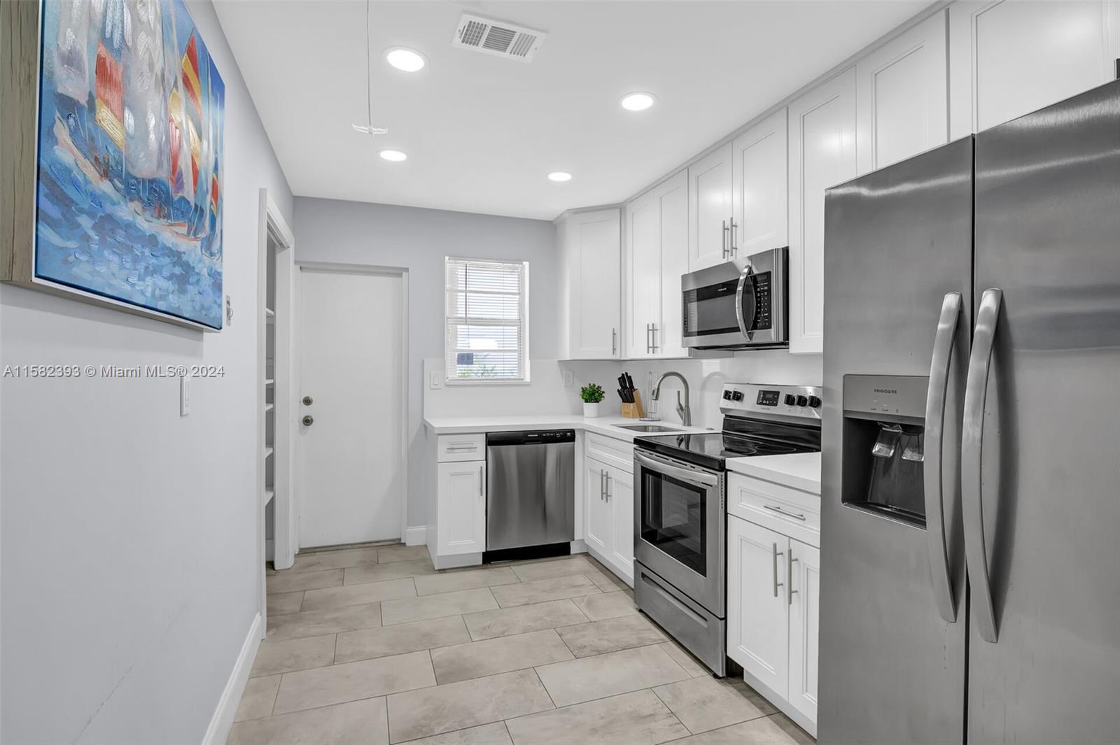 CORAL RIDGE ADD - Residential Lease