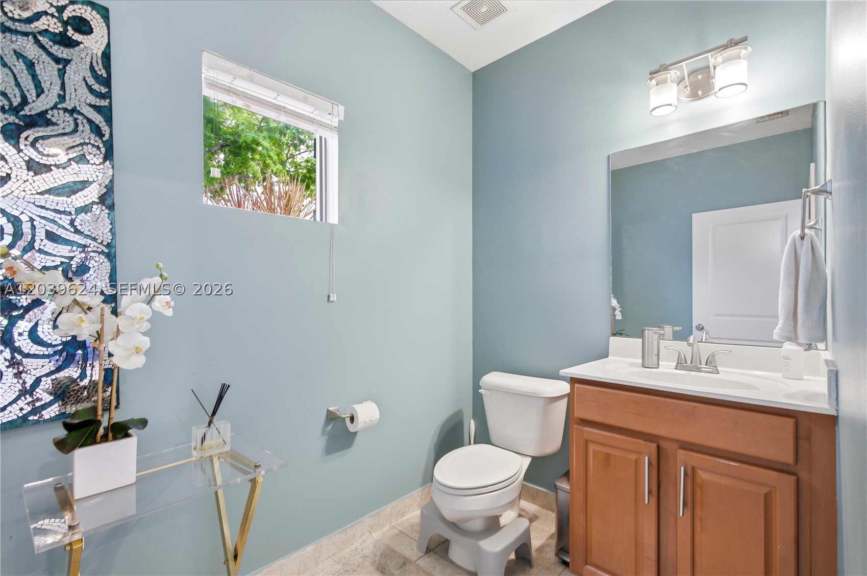 CHAMPION LAKES - Residential
