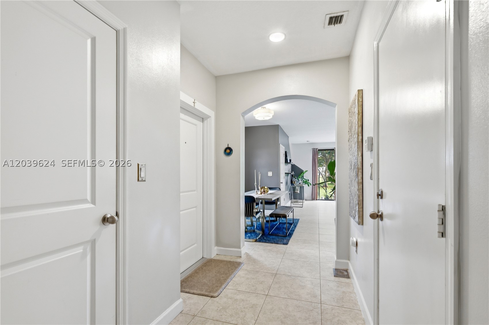 CHAMPION LAKES - Residential