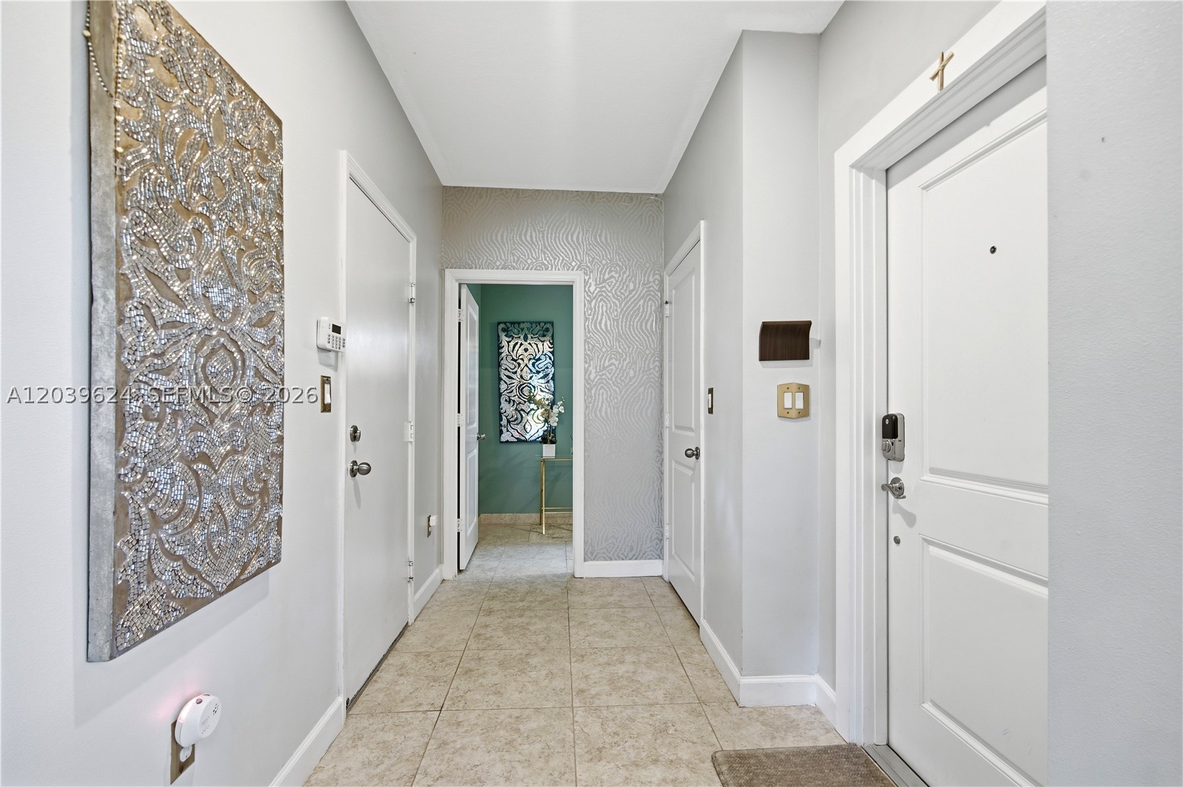 CHAMPION LAKES - Residential