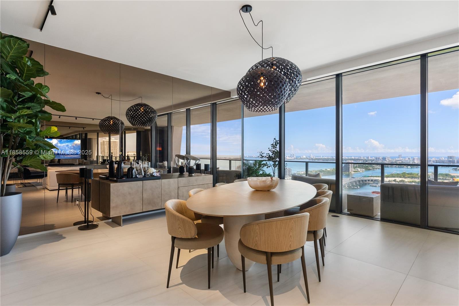 ONE THOUSAND MUSEUM CONDO - Residential