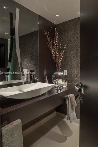 SANTA MARIA CONDO - Residential