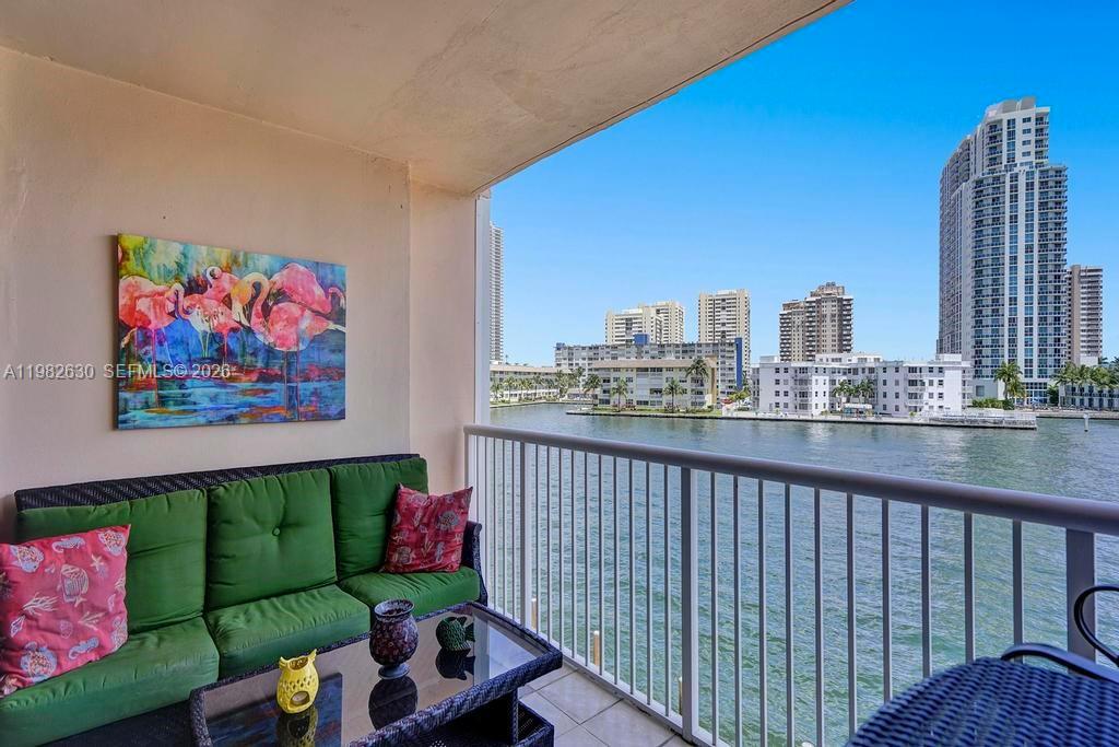 DORSEY ARMS CONDO - Residential