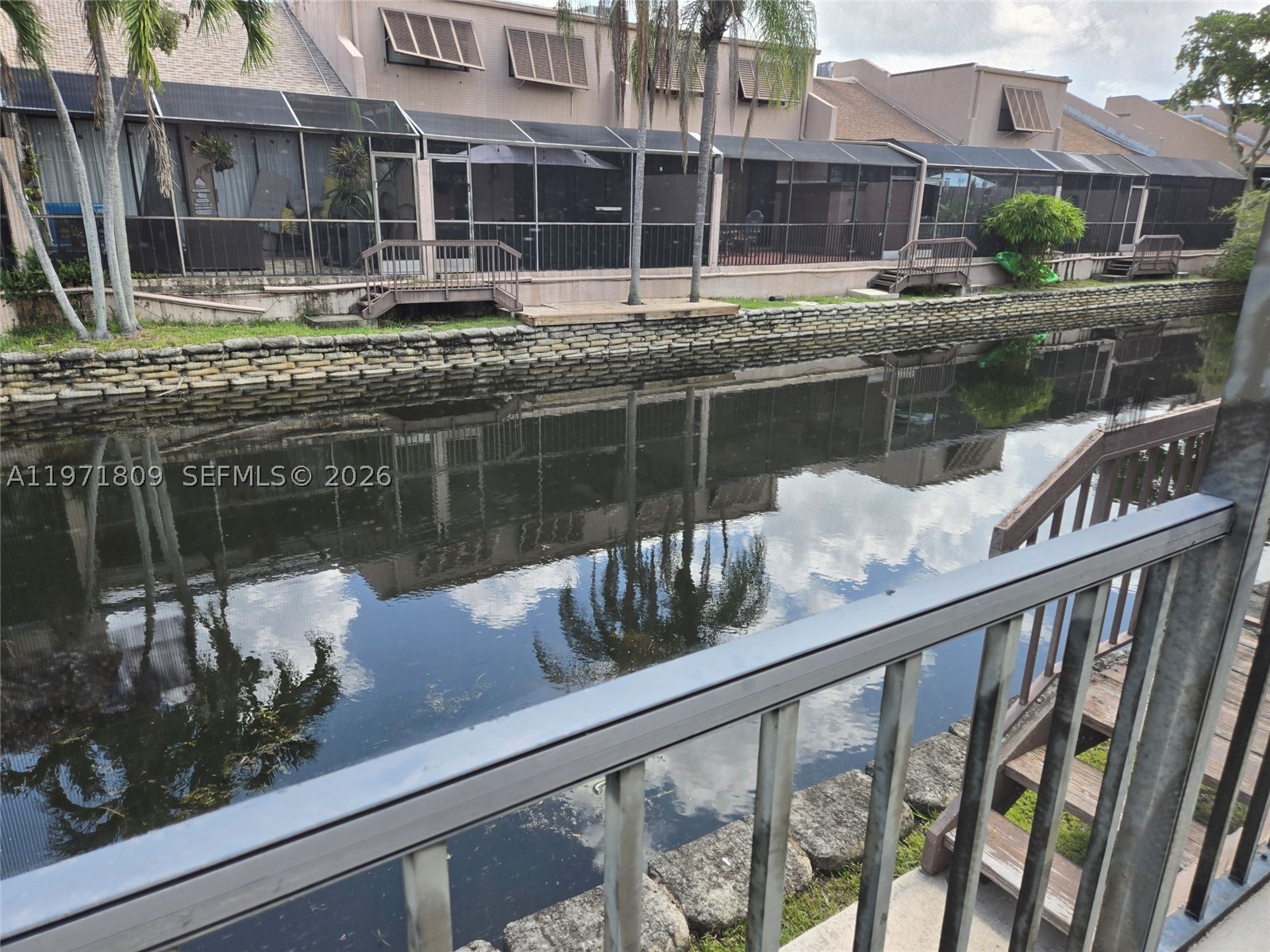 PEMBROKE LAKES SECTION SE - Residential
