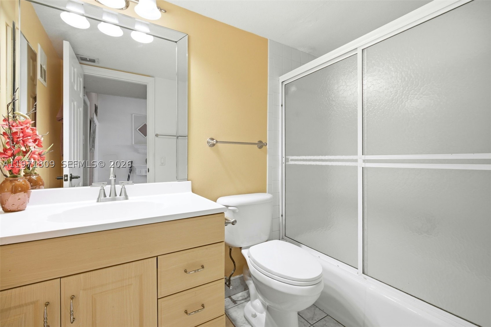 PEMBROKE LAKES SECTION SE - Residential