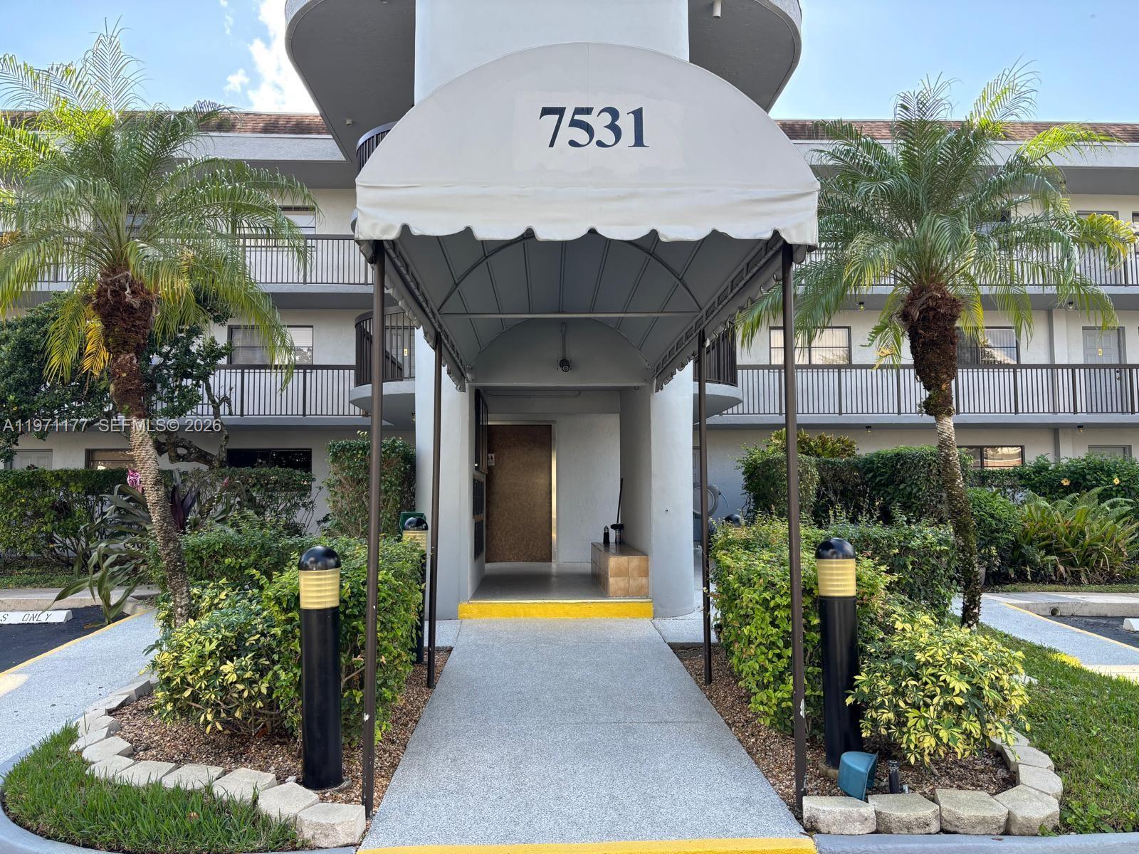 BONAIRE AT WOODMONT NO 5- - Residential