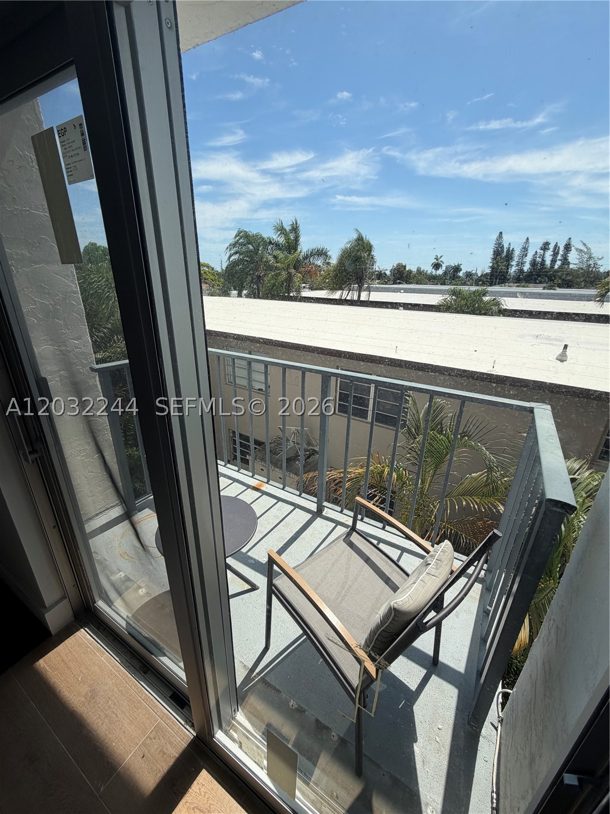 APARTMENTS ENCHANTE CONDO - Residential