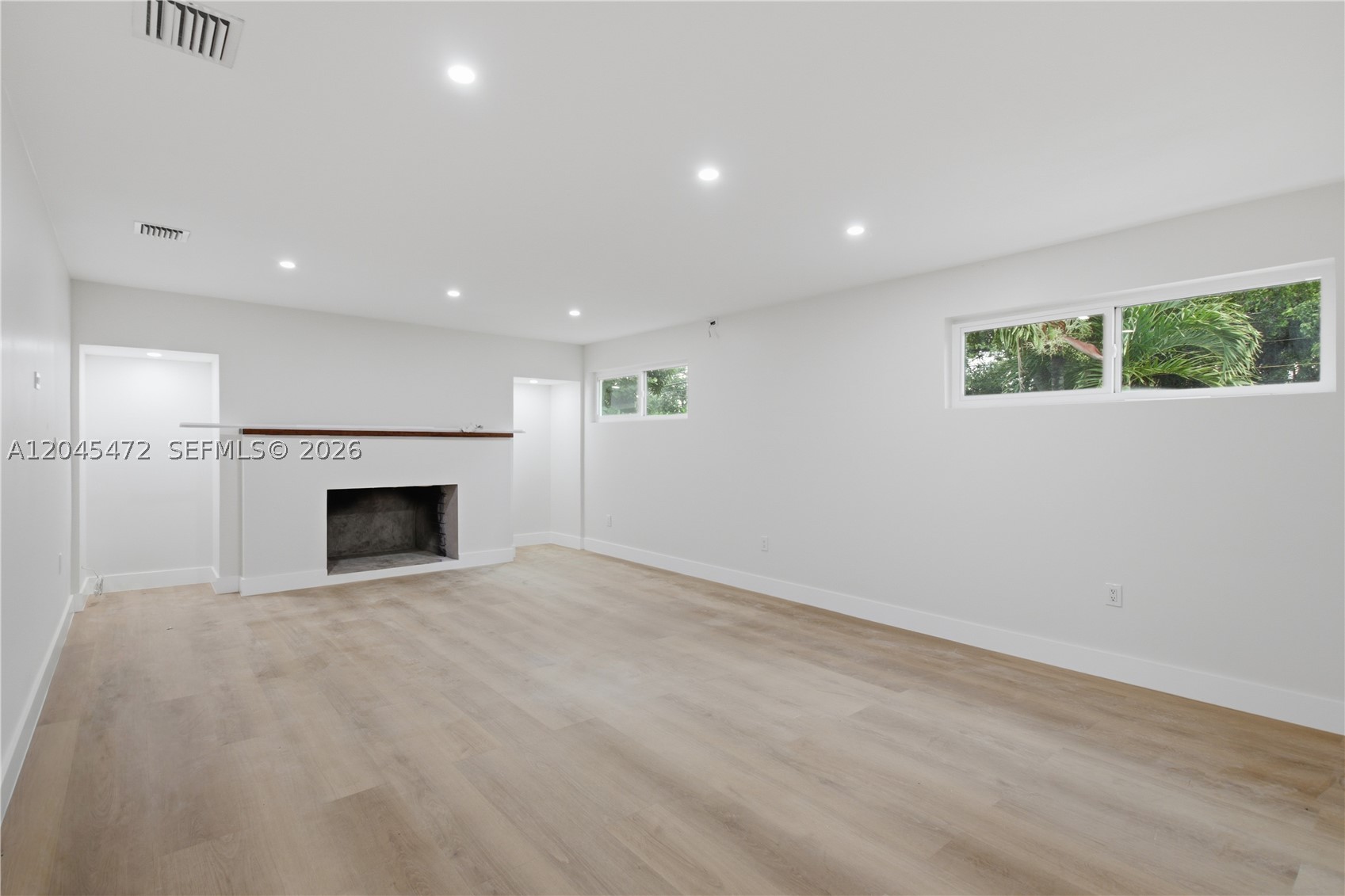 SUNNY ACRES - Residential Lease