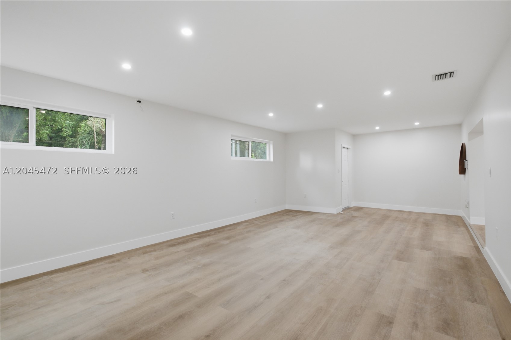 SUNNY ACRES - Residential Lease