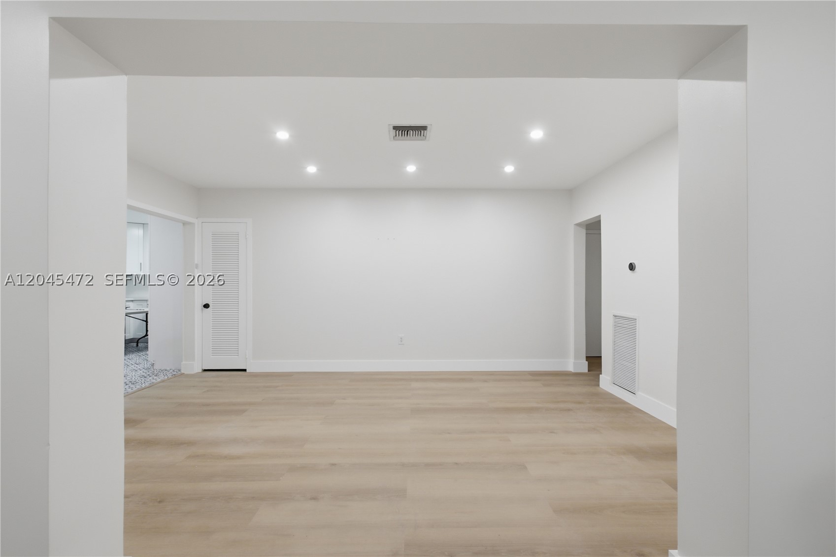 SUNNY ACRES - Residential Lease