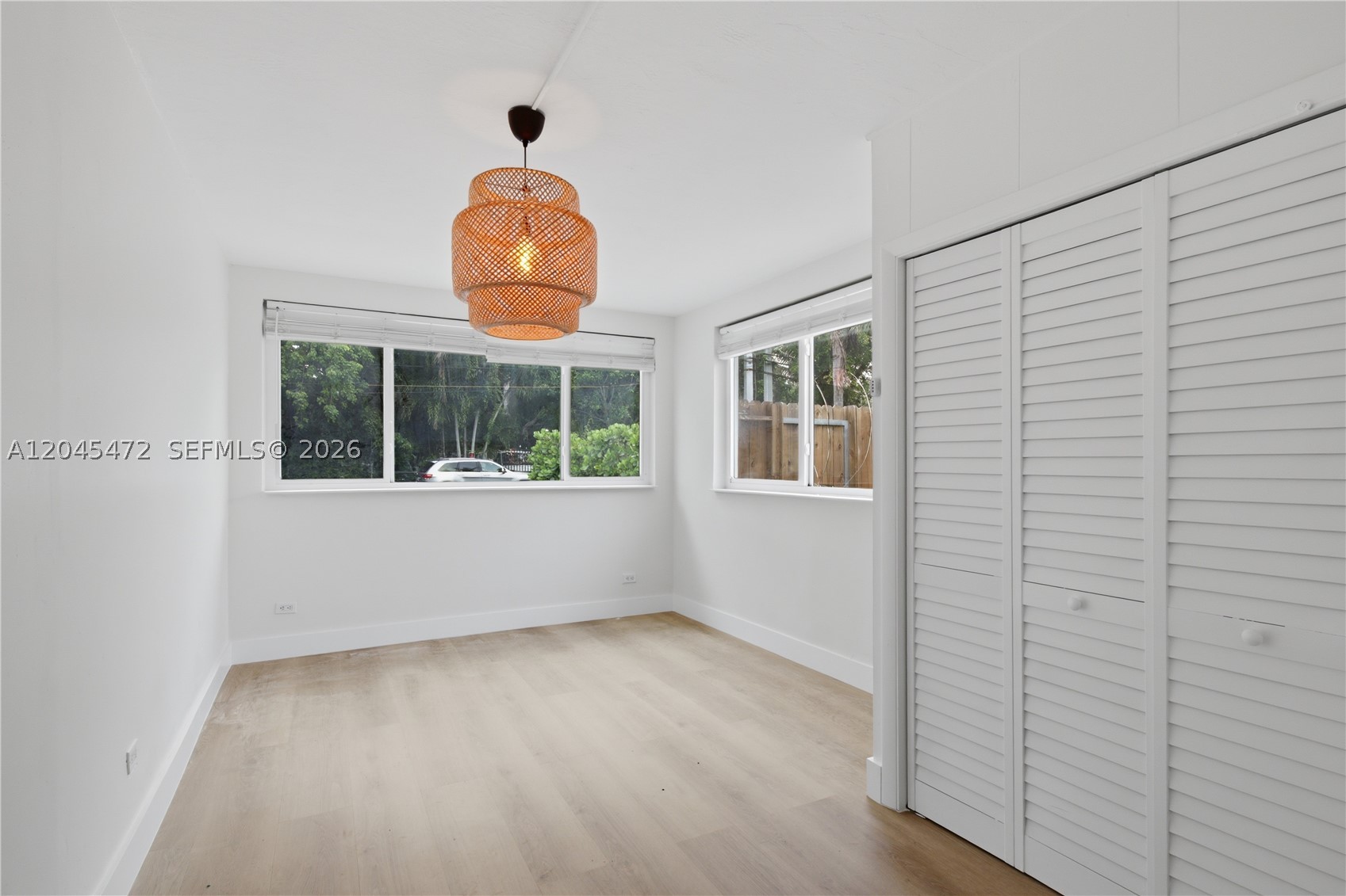 SUNNY ACRES - Residential Lease