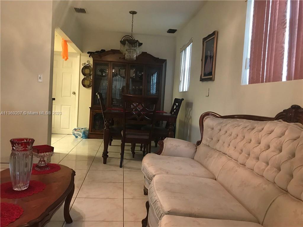 BOULEVARD HEIGHTS SEC 3 - Residential Lease