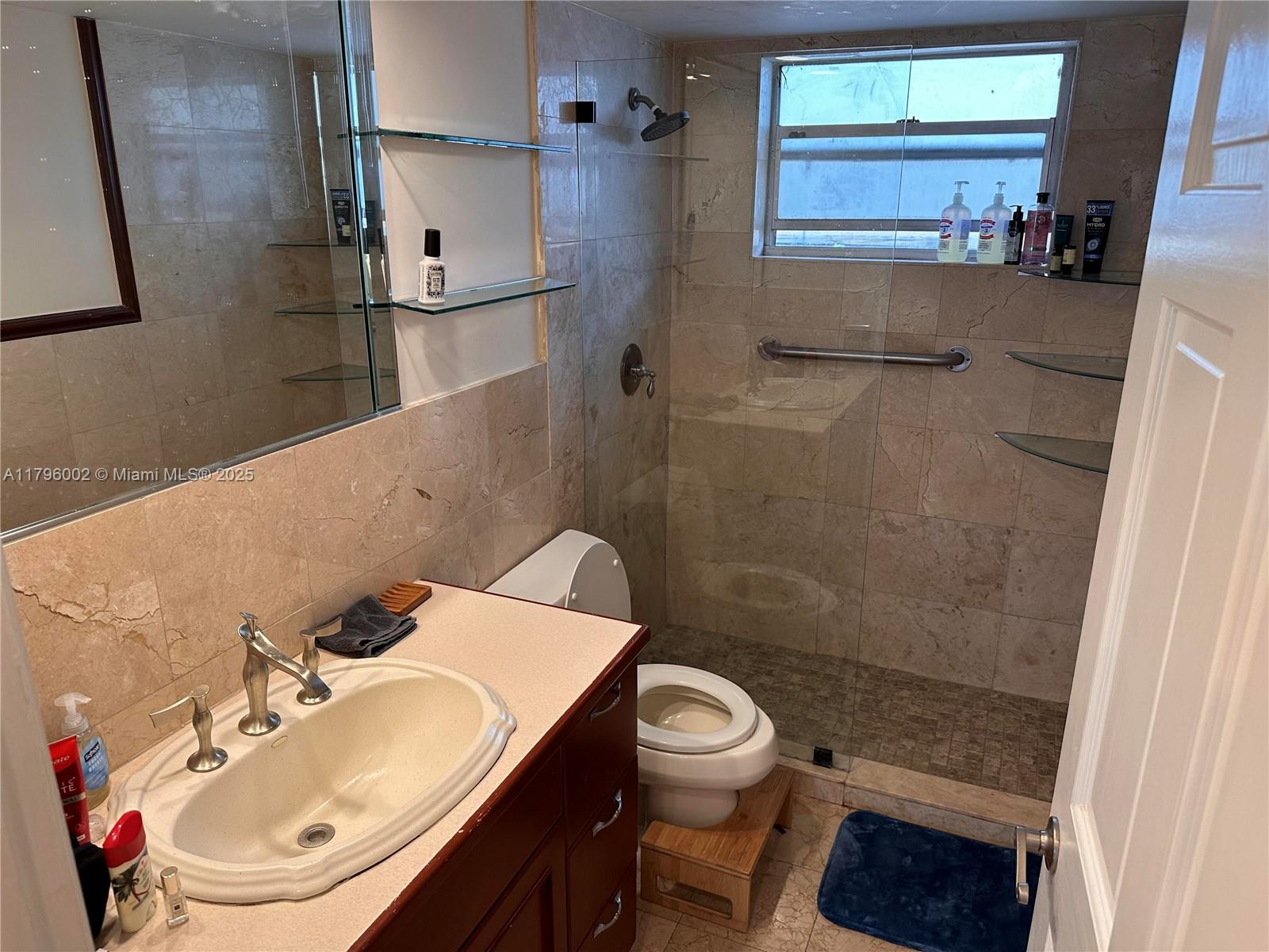 PENN STAR CONDO - Residential