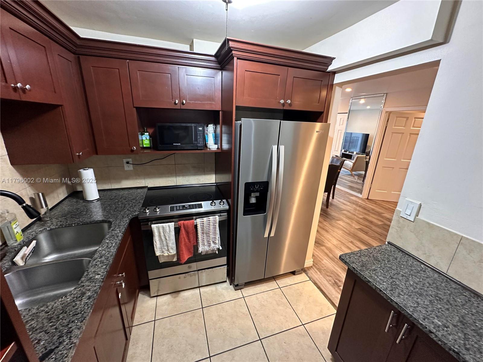 PENN STAR CONDO - Residential