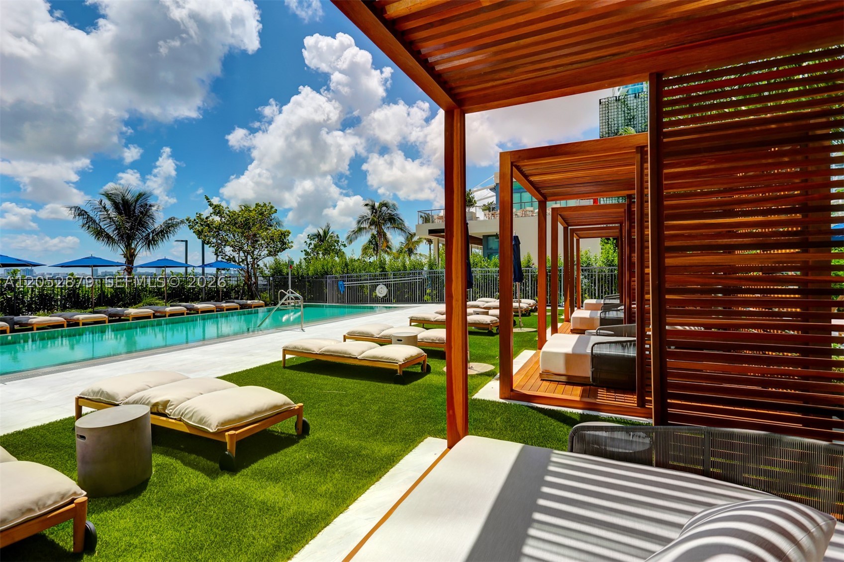 ONE PARAISO CONDO - Residential