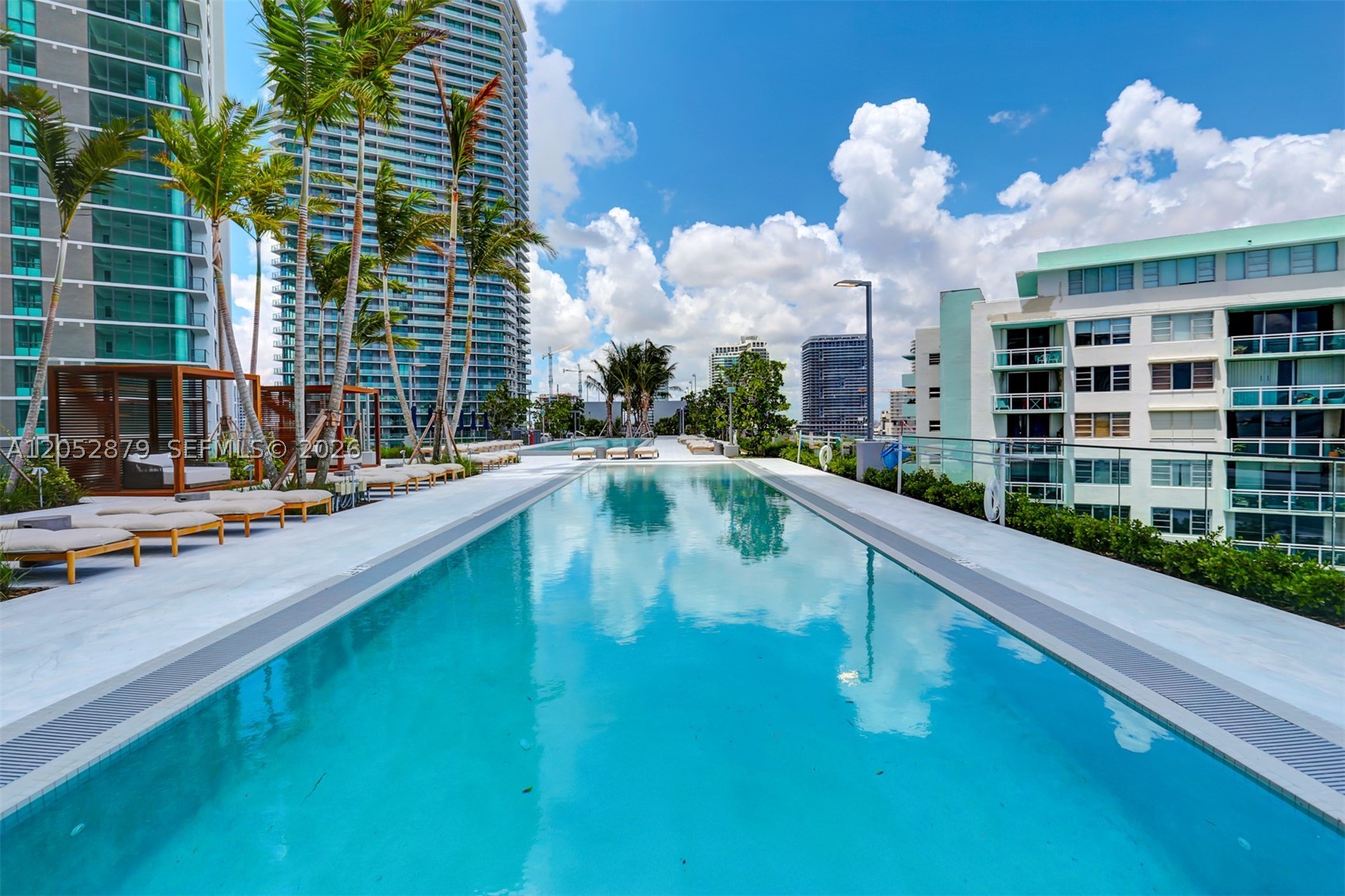 ONE PARAISO CONDO - Residential