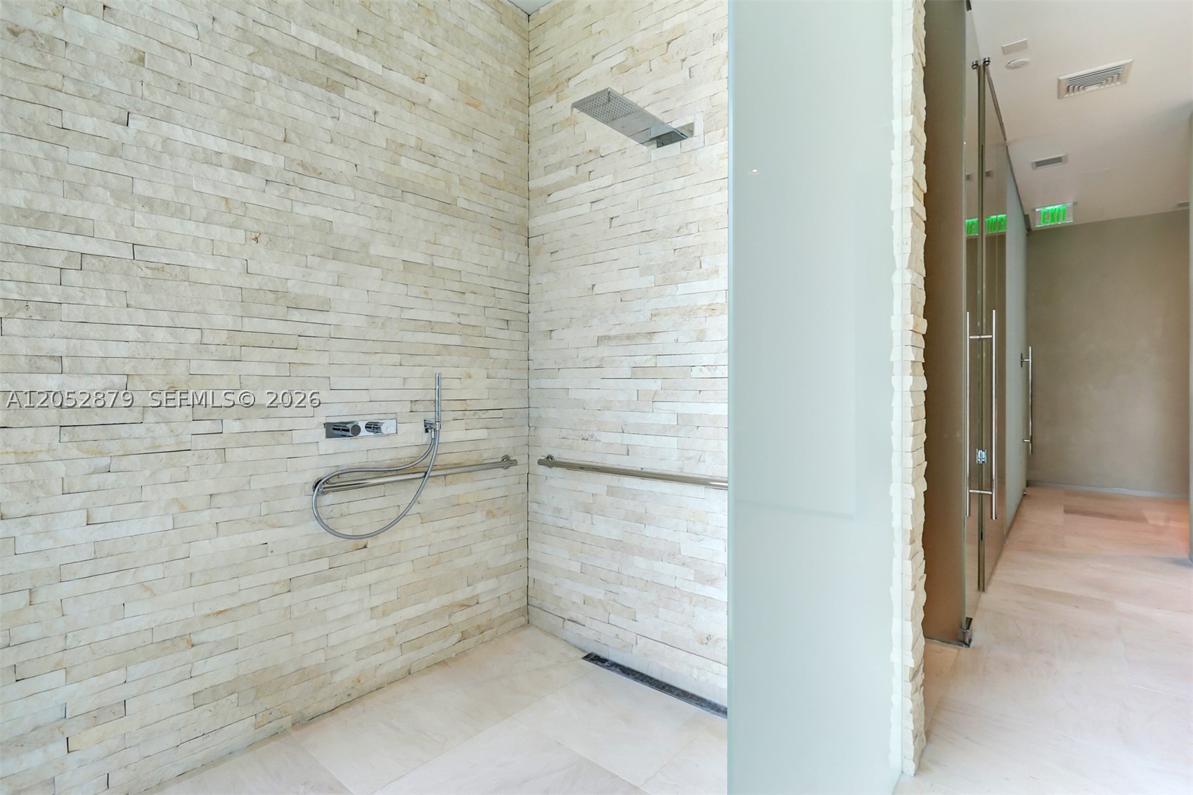 ONE PARAISO CONDO - Residential