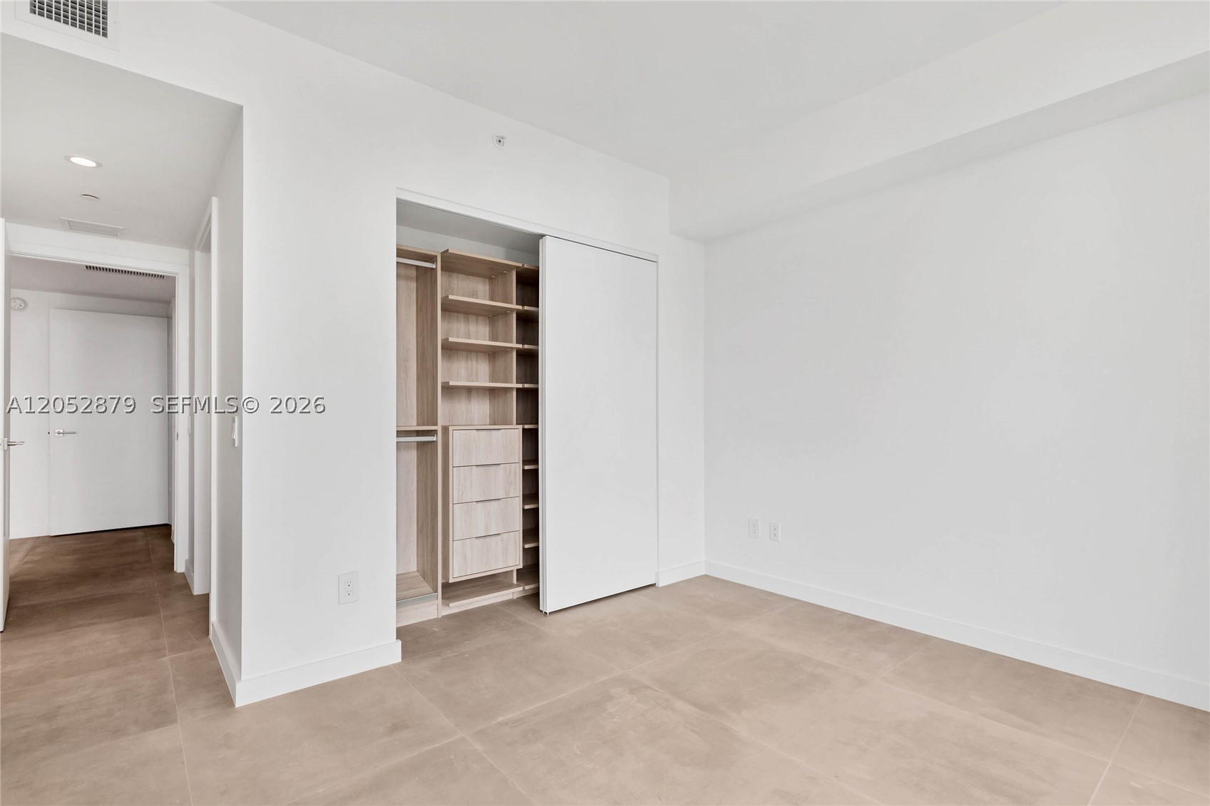 ONE PARAISO CONDO - Residential