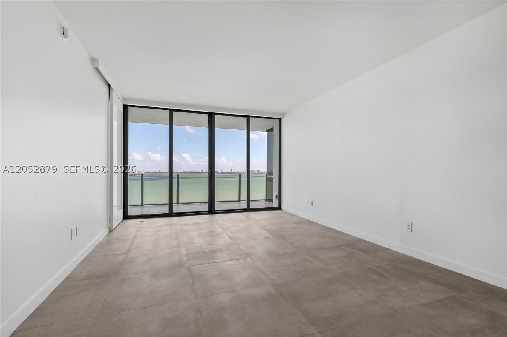 ONE PARAISO CONDO - Residential