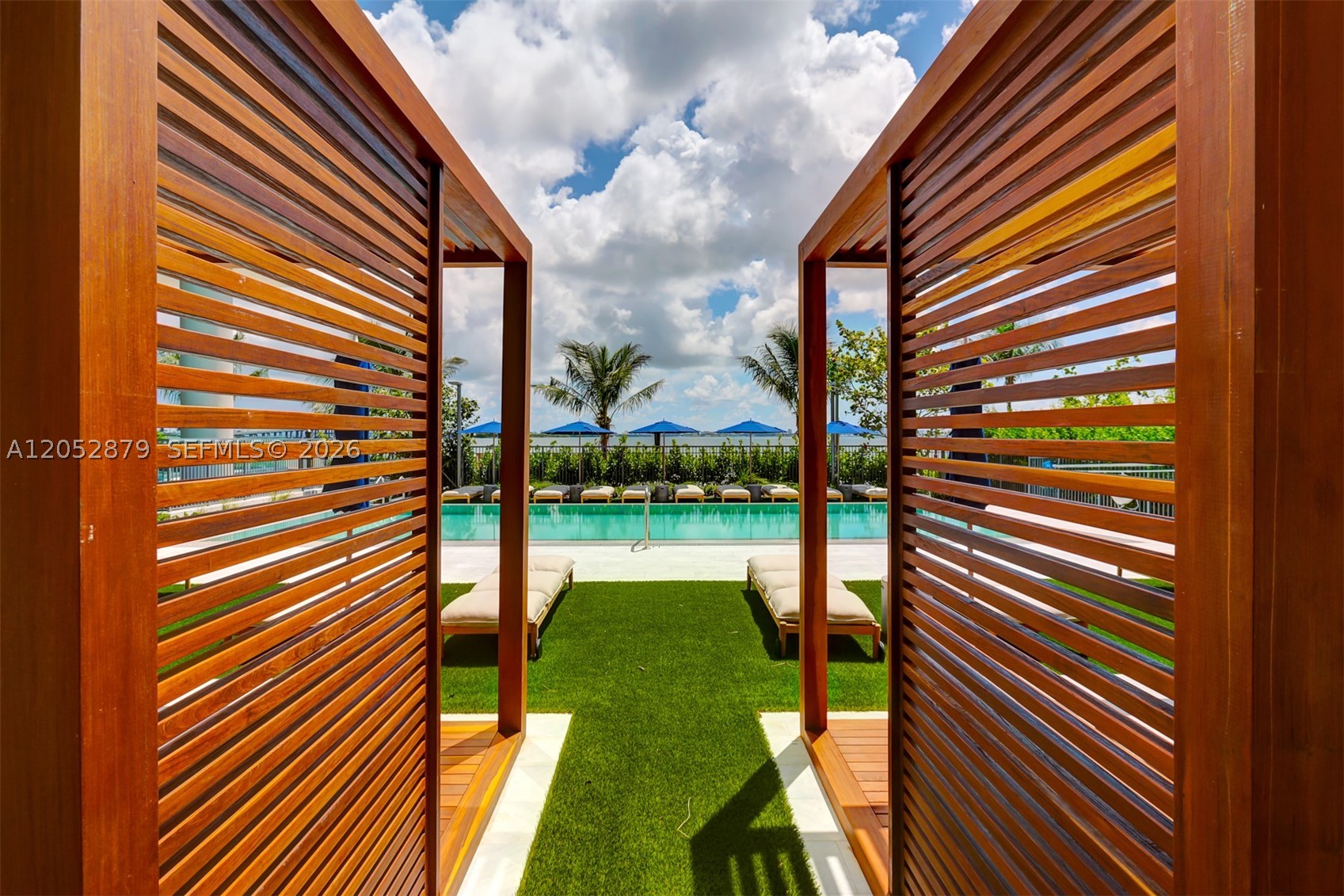 ONE PARAISO CONDO - Residential