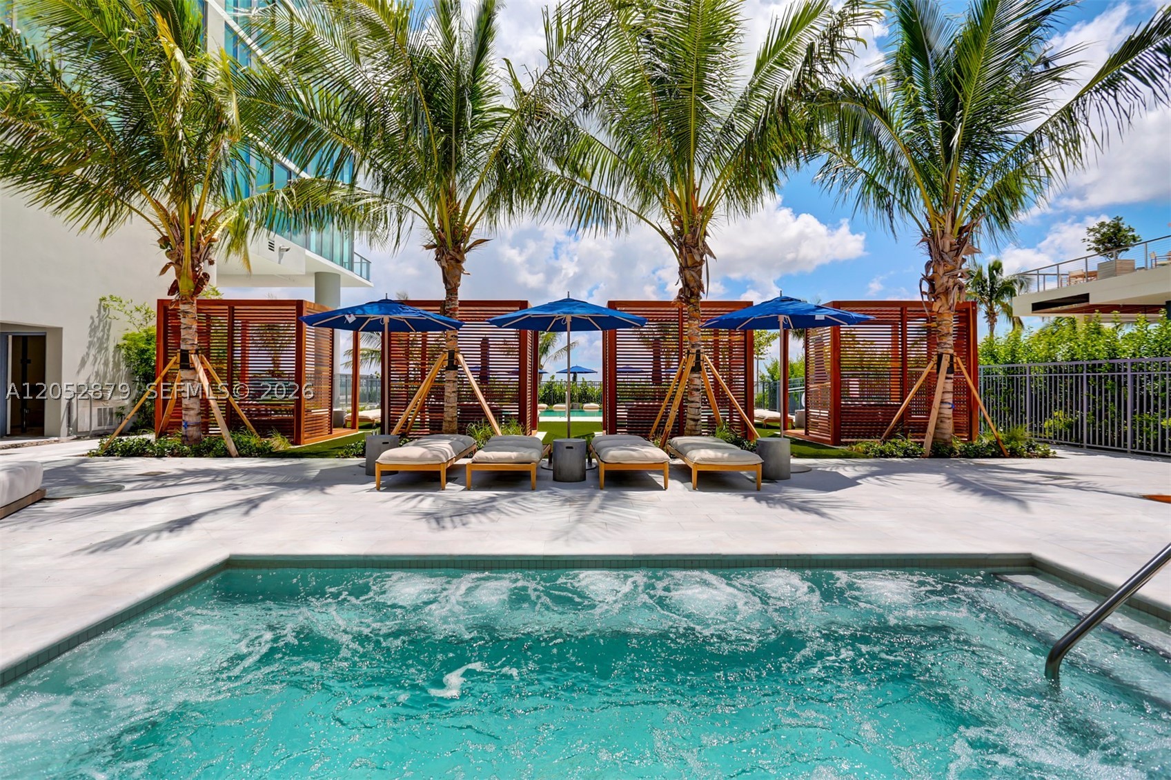 ONE PARAISO CONDO - Residential