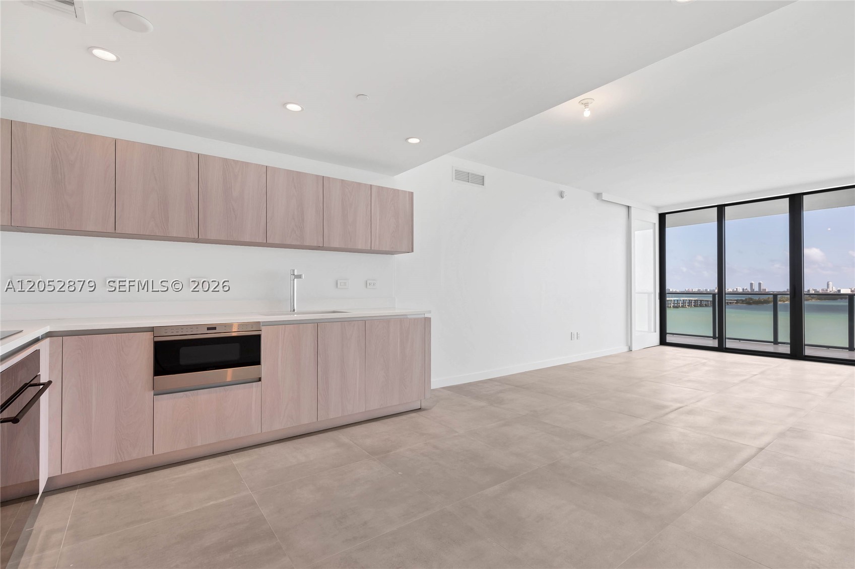 ONE PARAISO CONDO - Residential