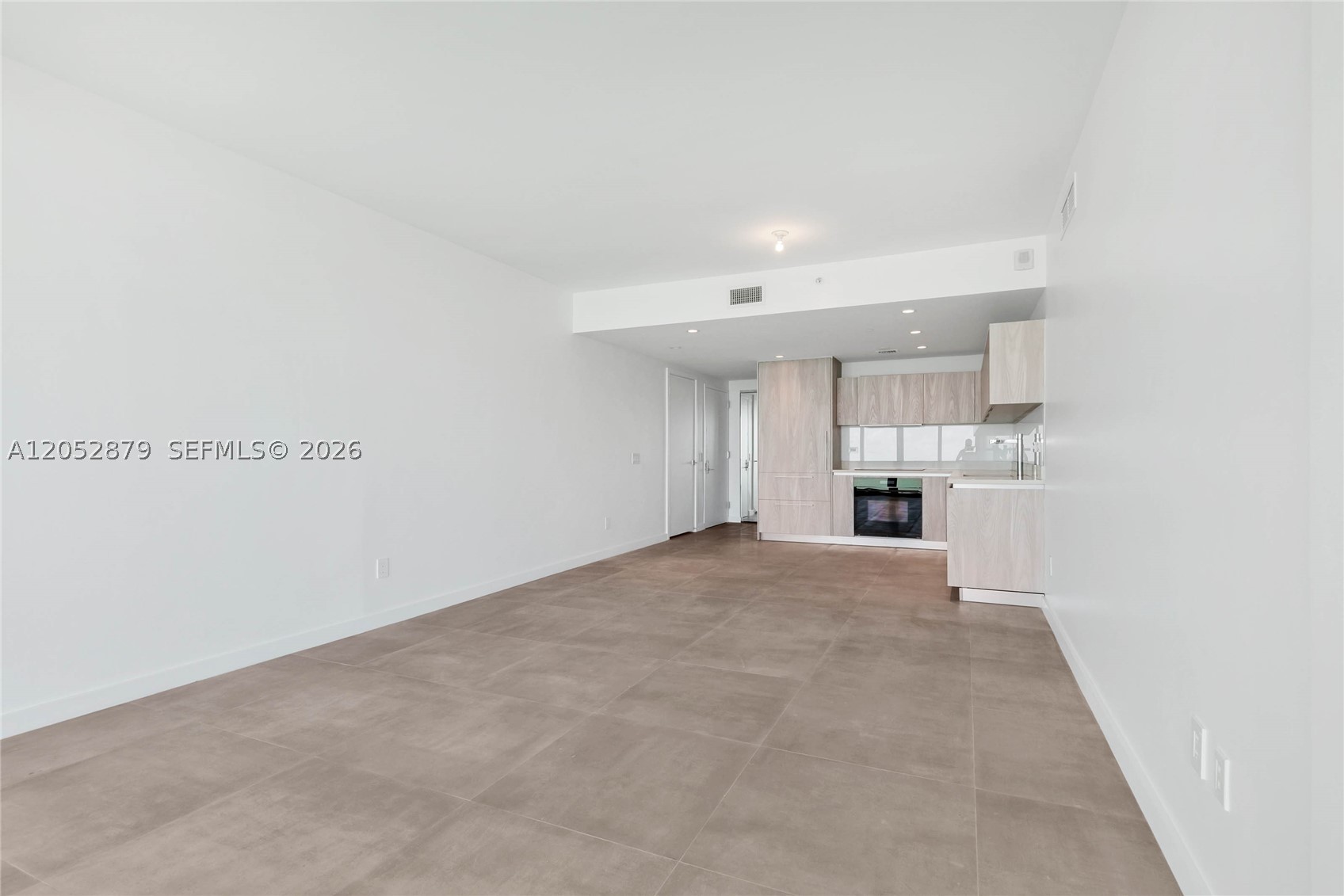 ONE PARAISO CONDO - Residential