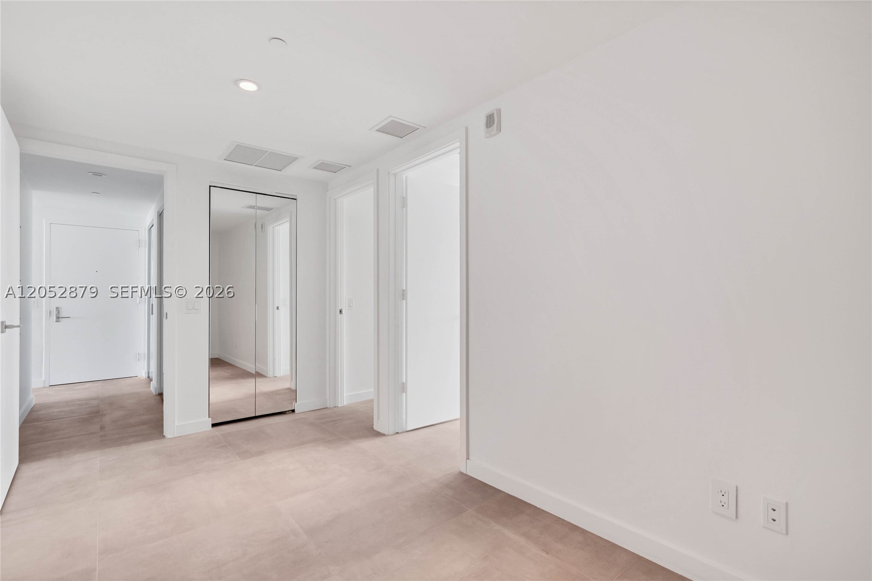 ONE PARAISO CONDO - Residential