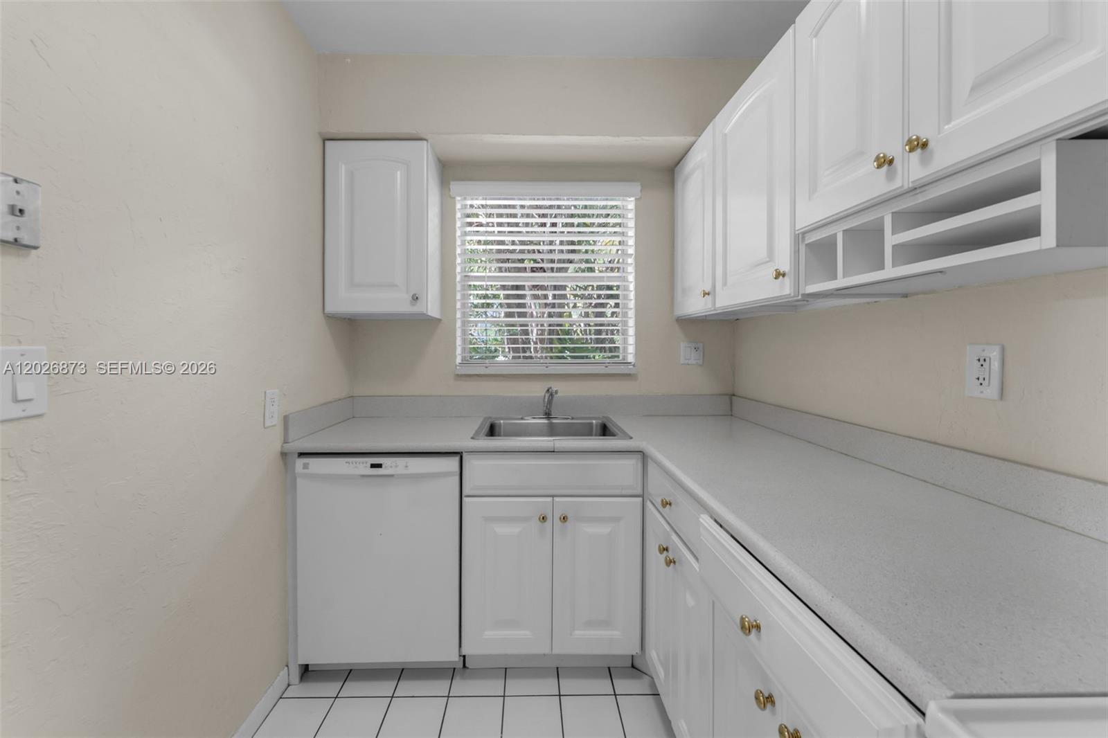 PATHWAYS CONDO - Residential Lease
