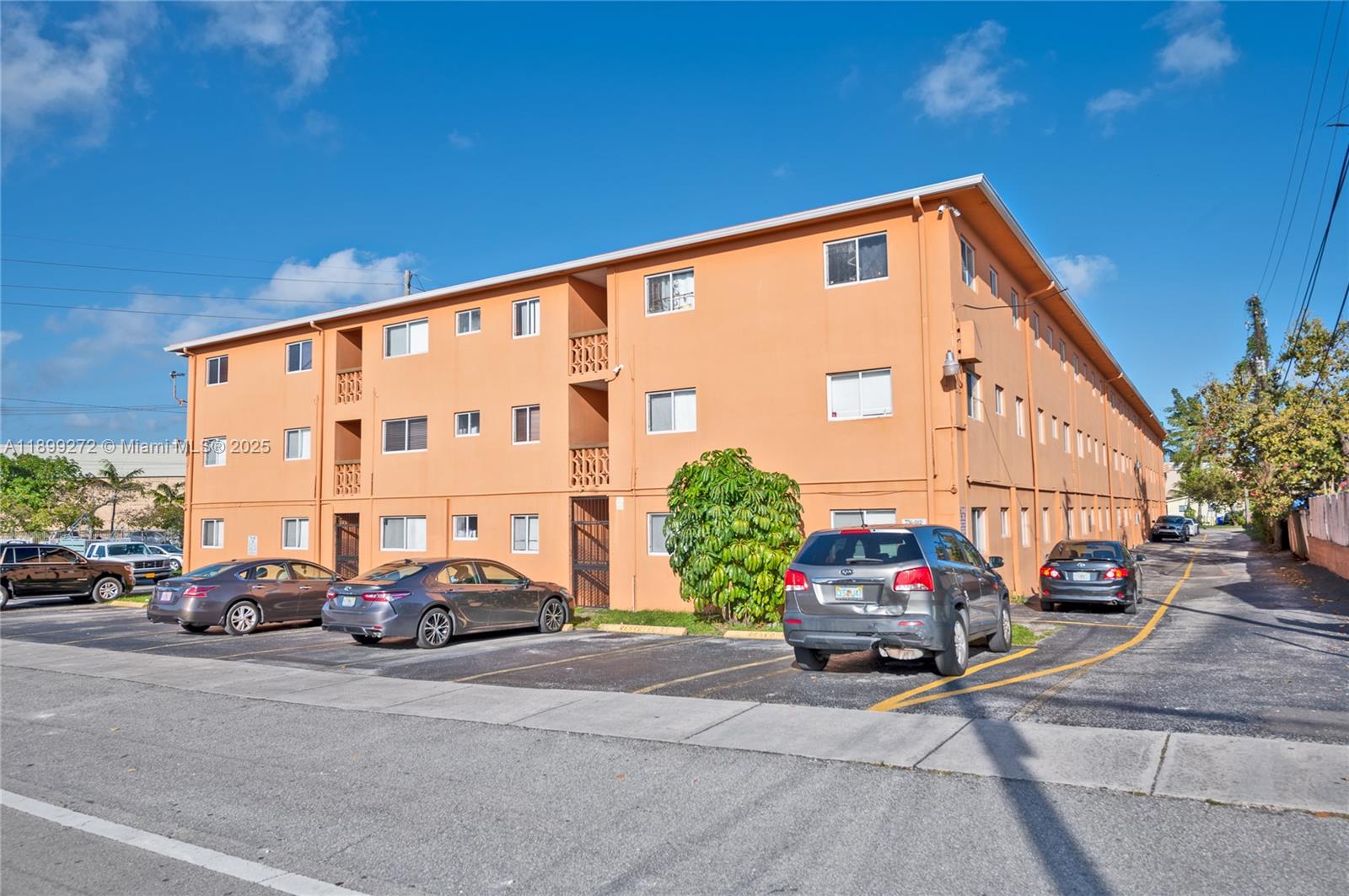 RIVER GRAND II CONDO - Residential